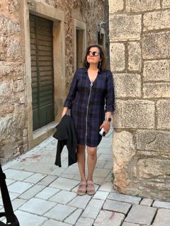 Nina Wadia feet photo 4