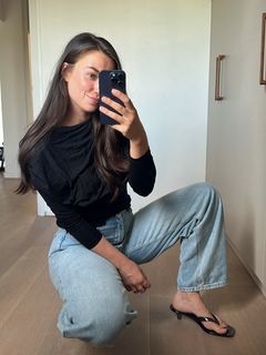Nina Warink feet photo 2