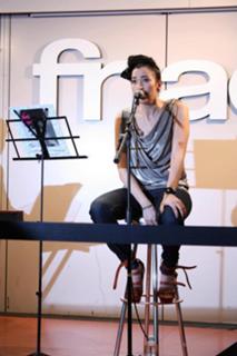Nina Zilli feet photo 7