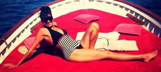 Nina Zilli feet photo 4