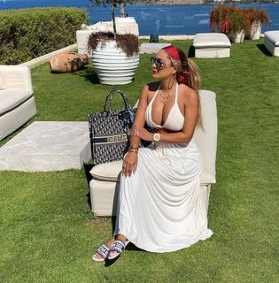 Ninel Conde feet photo thumbnail