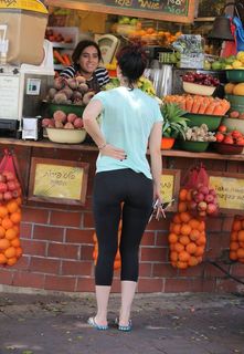 Ninet Tayeb feet photo 8
