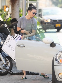 Ninet Tayeb feet photo 2