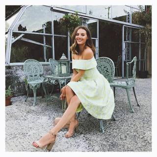 Niomi Smart feet photo 17