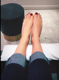Niomi Smart feet photo 10