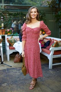 Niomi Smart feet photo 7
