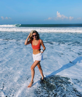 Niomi Smart feet photo 16