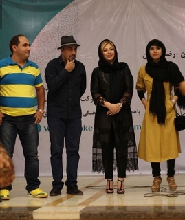 Niousha Zeighami feet photo 1