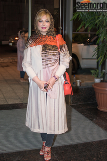 Niousha Zeighami feet photo 19