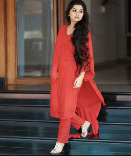 Niranjana Anoop feet photo 4