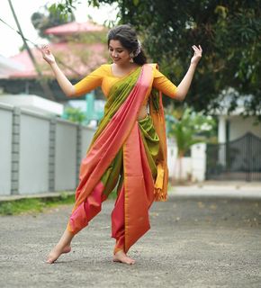 Niranjana Anoop feet photo 20