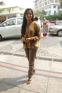 Nisha Agarwal feet photo thumbnail