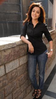 Nisha Agarwal feet photo thumbnail