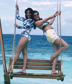 Nisha Agarwal feet photo thumbnail