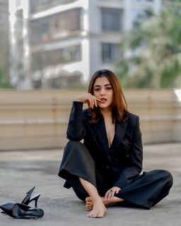 Nisha Agarwal feet photo thumbnail