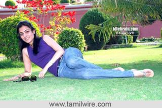 Nisha Agarwal feet photo thumbnail