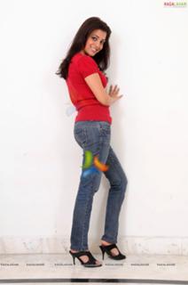 Nisha Agarwal feet photo thumbnail