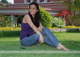 Nisha Agarwal feet photo thumbnail