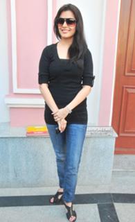 Nisha Agarwal feet photo thumbnail