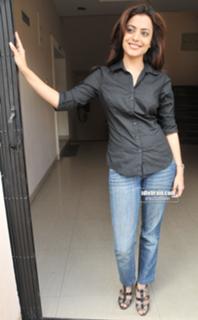 Nisha Agarwal feet photo thumbnail