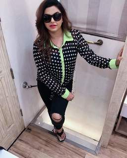Nisha Bano feet photo 1