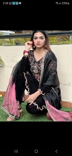Nisha Bano feet photo 5
