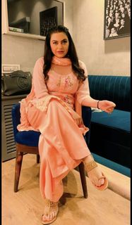 Nisha Bano feet photo 2