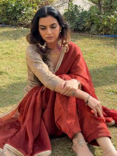Nisha Bano feet photo 11