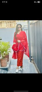 Nisha Bano feet photo 4