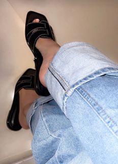 Nisha Bhandari feet photo 4