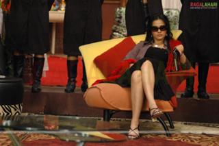 Nisha Kothari feet photo 5