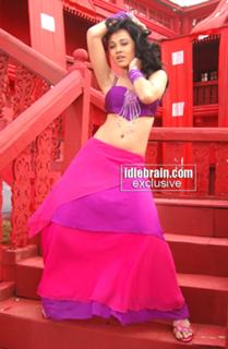 Nisha Kothari feet photo 15