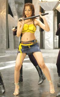 Nisha Kothari feet photo 3