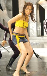 Nisha Kothari feet photo 1