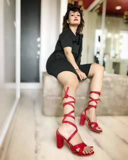 Nisha Rawal feet photo 12