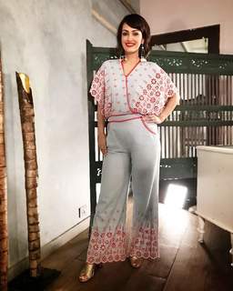Nisha Rawal feet photo 10