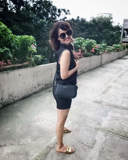 Nisha Rawal feet photo 9