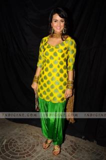 Nisha Rawal feet photo 6