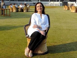 Nita Ambani feet photo 17