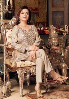 Nita Ambani feet photo 13