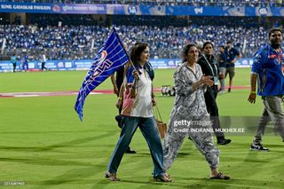Nita Ambani feet photo 9
