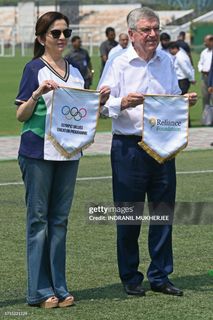 Nita Ambani feet photo 5