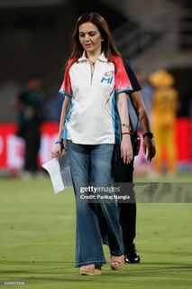 Nita Ambani feet photo 3