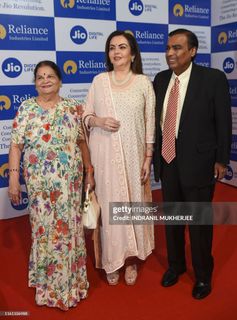 Nita Ambani feet photo 15