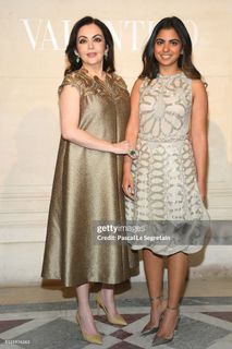 Nita Ambani feet photo 9