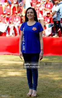 Nita Ambani feet photo 9