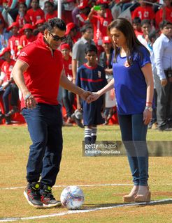 Nita Ambani feet photo 8