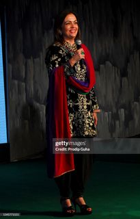 Nita Ambani feet photo 9
