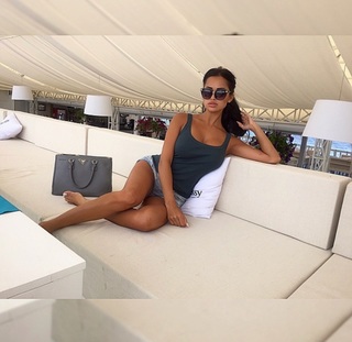 Nita Kuzmina feet photo thumbnail