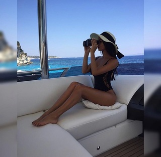 Nita Kuzmina feet photo thumbnail